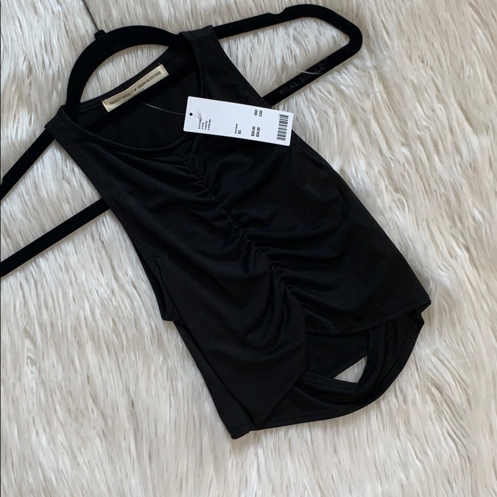 Urban Outfitters Cut Out Crop Top - Picture 4 of 4